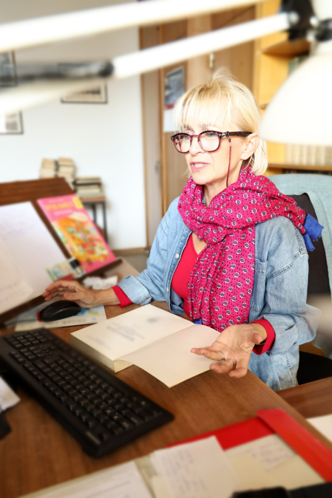 day-care-home-teacher-image-1